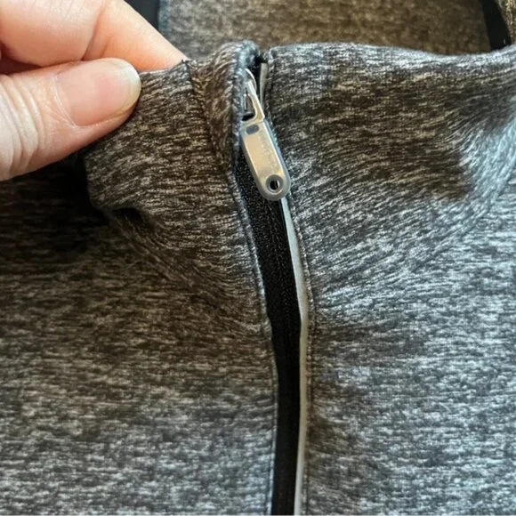 Lululemon Athletica Speed 1/2 Zip Pullover long sleeve run top Sz M 20” PTP - Picture 5 of 8